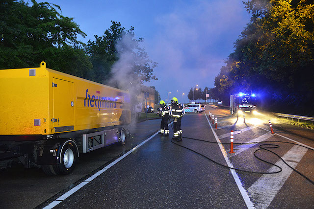 2017/138/20170706-22u11 GB 006 Brand wegvervoer Robert Kochstraat.jpg